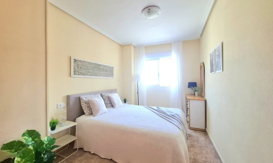 Resale - Apartment -
Torrevieja - Costa Blanca