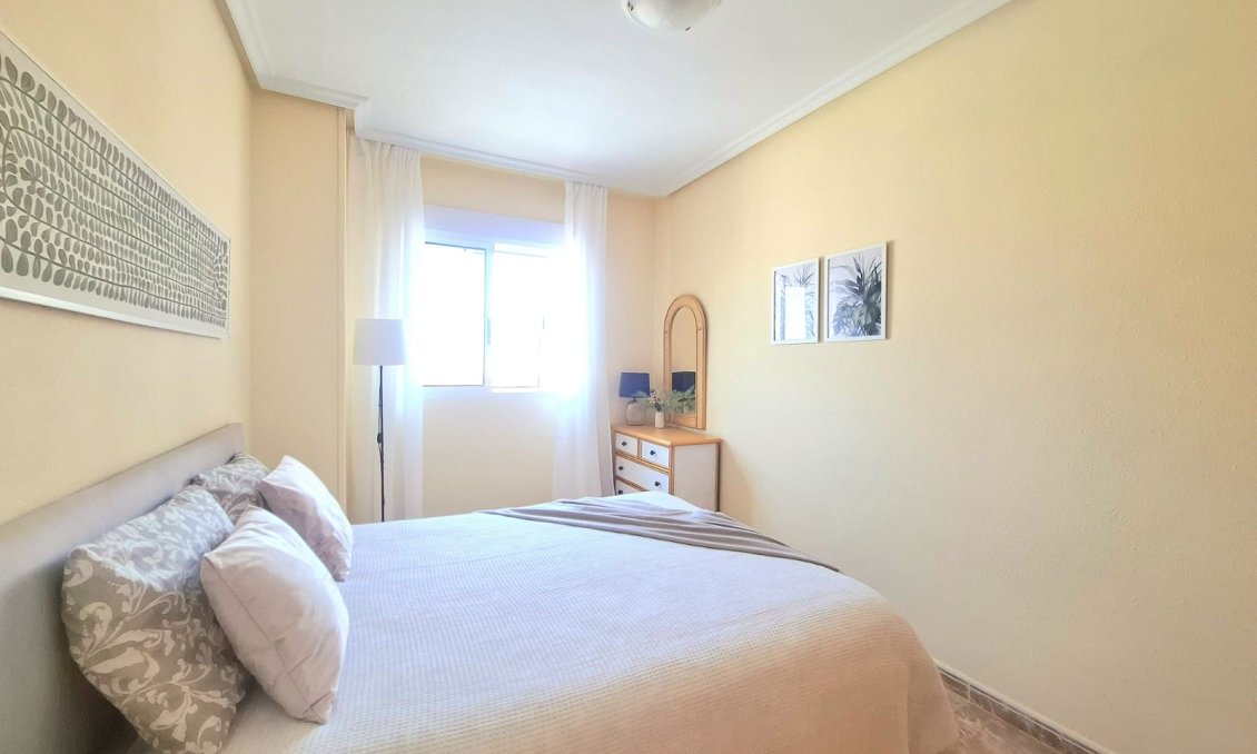 Resale - Apartment -
Torrevieja - Costa Blanca