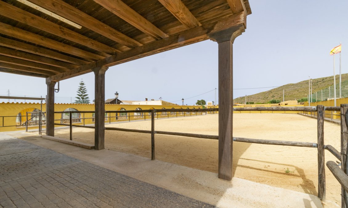 Wiederverkauf - Villa -
El Beal - Inland