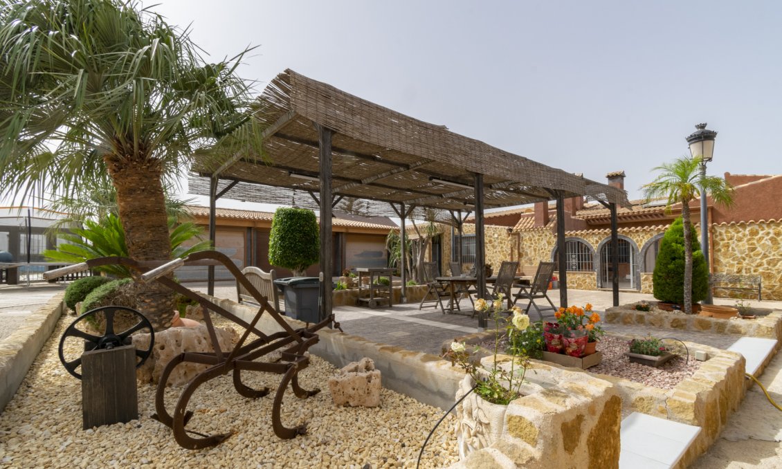 Wiederverkauf - Villa -
El Beal - Inland