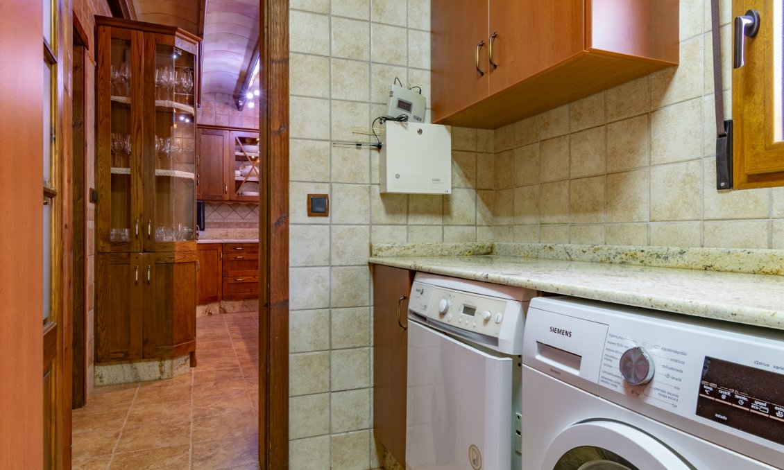 Wiederverkauf - Villa -
El Beal - Inland