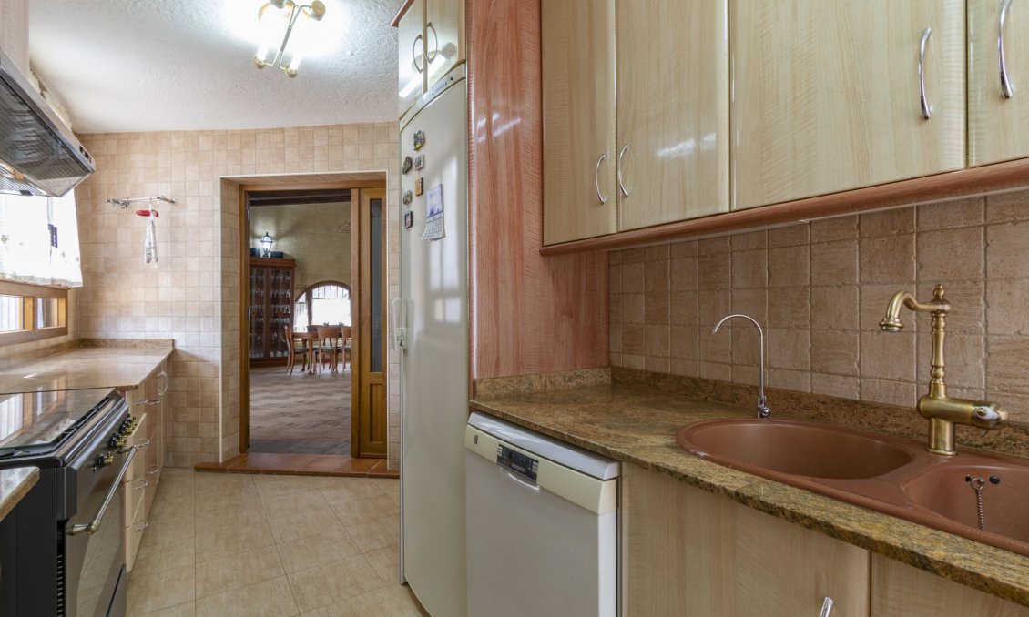 Wiederverkauf - Villa -
El Beal - Inland