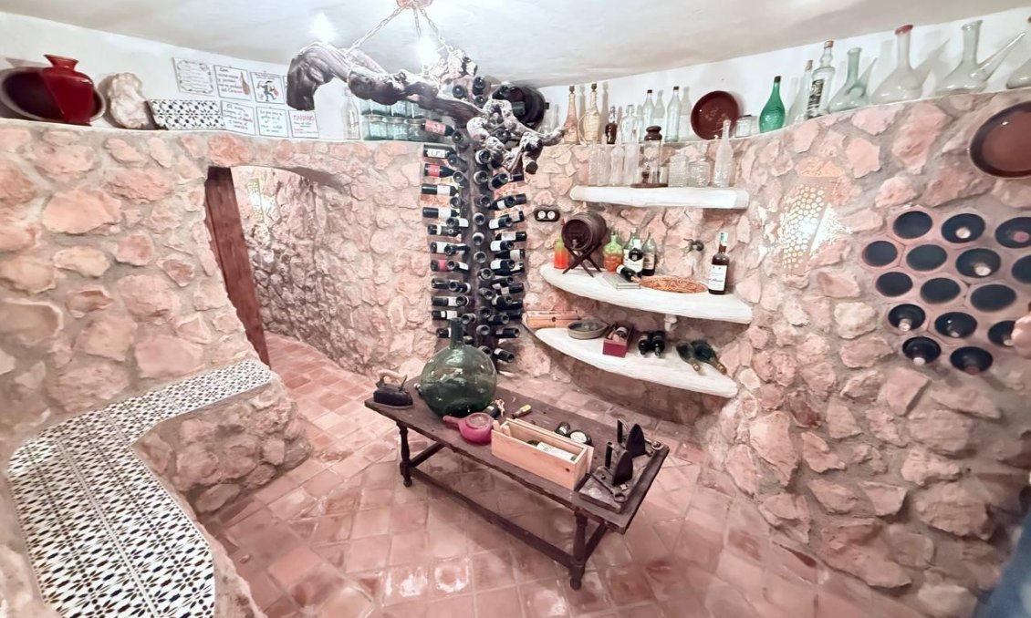 Revânzare - Vilă -
Campoamor