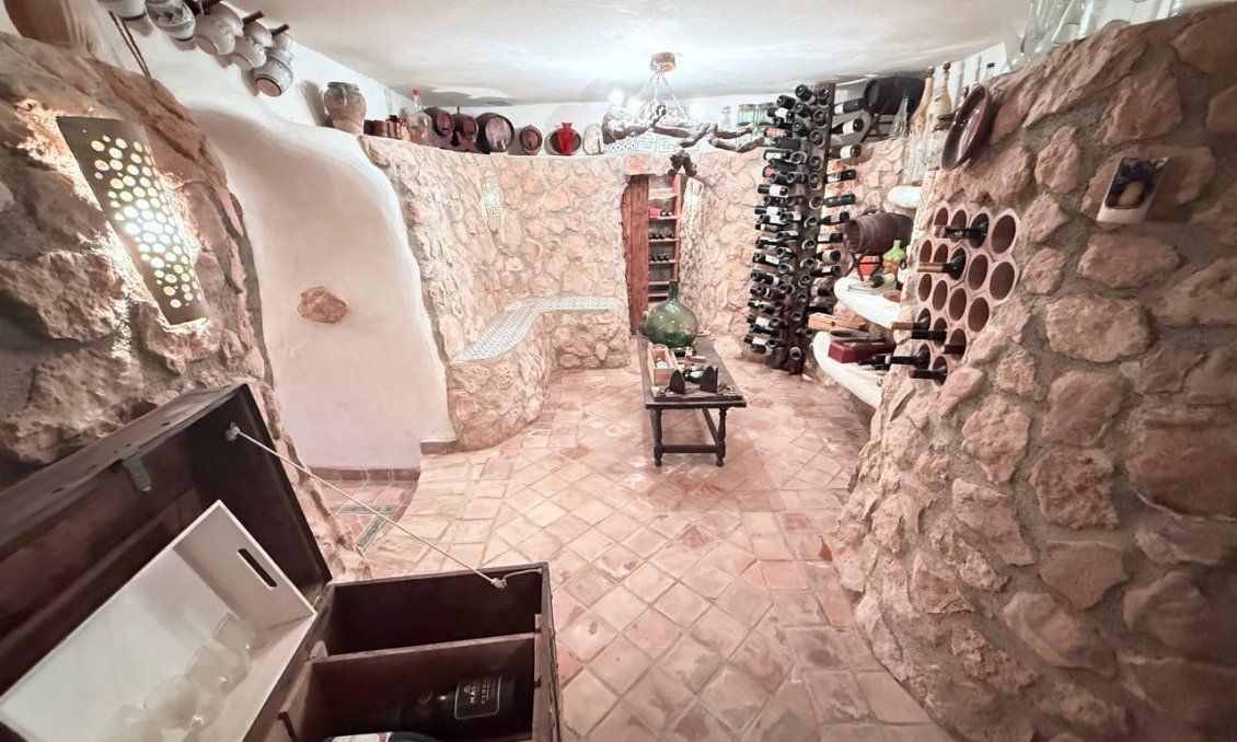 Revânzare - Vilă -
Campoamor