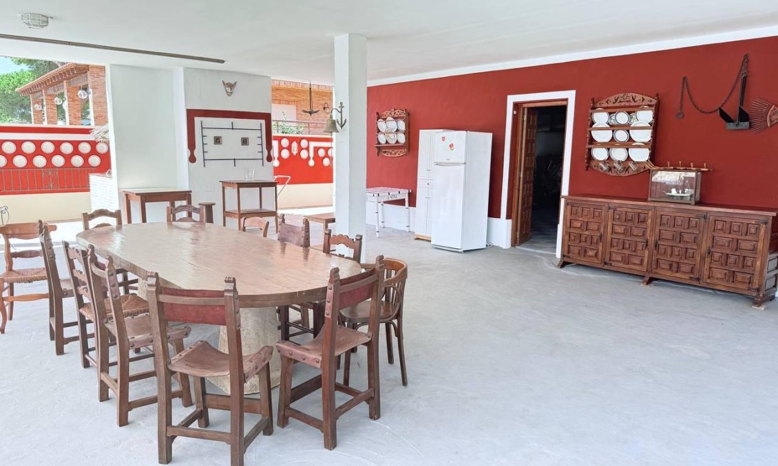 Revânzare - Vilă -
Campoamor