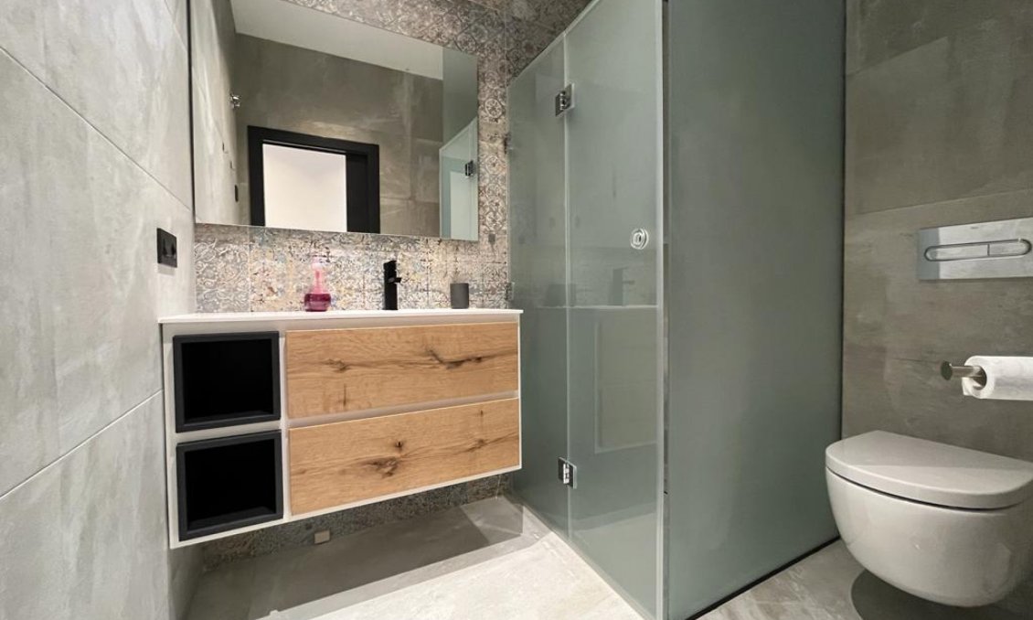 Resale - Villa -
Rojales - Inland