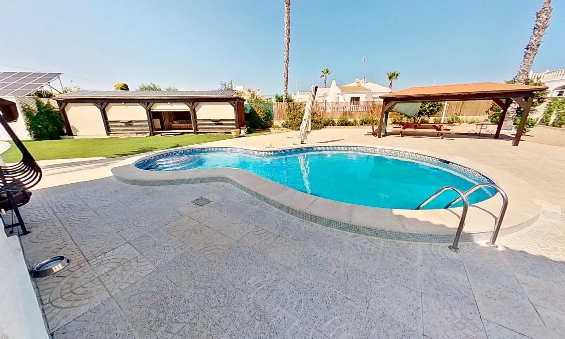 Wiederverkauf - Villa -
Torrevieja - San Luis