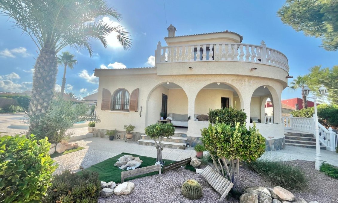 Wiederverkauf - Villa -
Torrevieja - San Luis