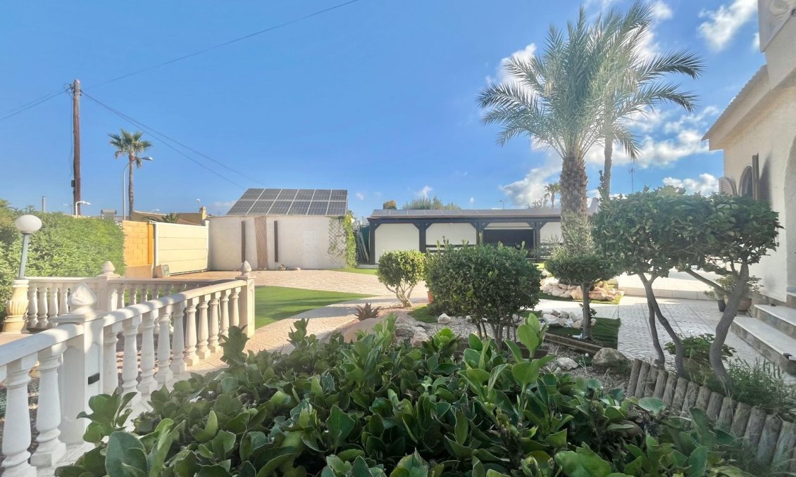 Wiederverkauf - Villa -
Torrevieja - San Luis