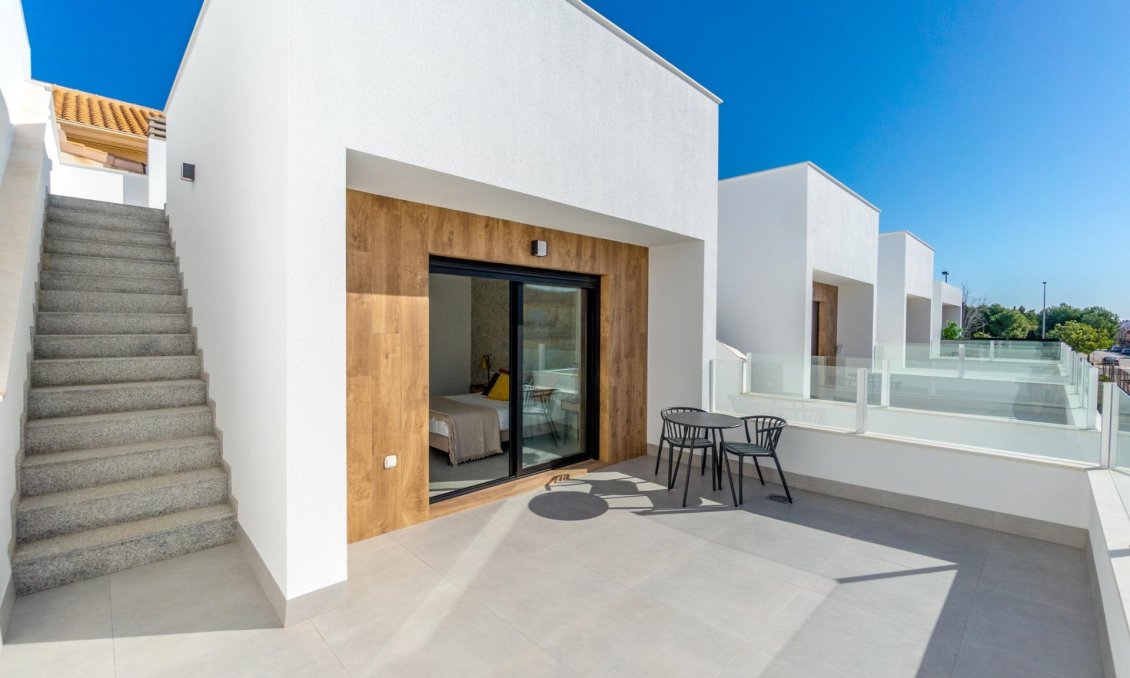 Neue Gebäude - Villa -
San Pedro del Pinatar - Polideportivo