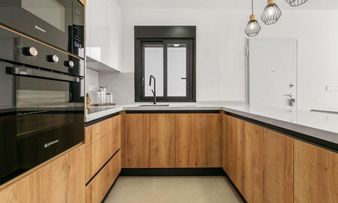 Neue Gebäude - Villa -
San Pedro del Pinatar - Polideportivo