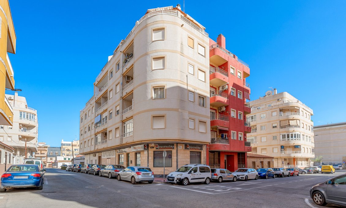 Resale - Apartment -
Torrevieja - Costa Blanca