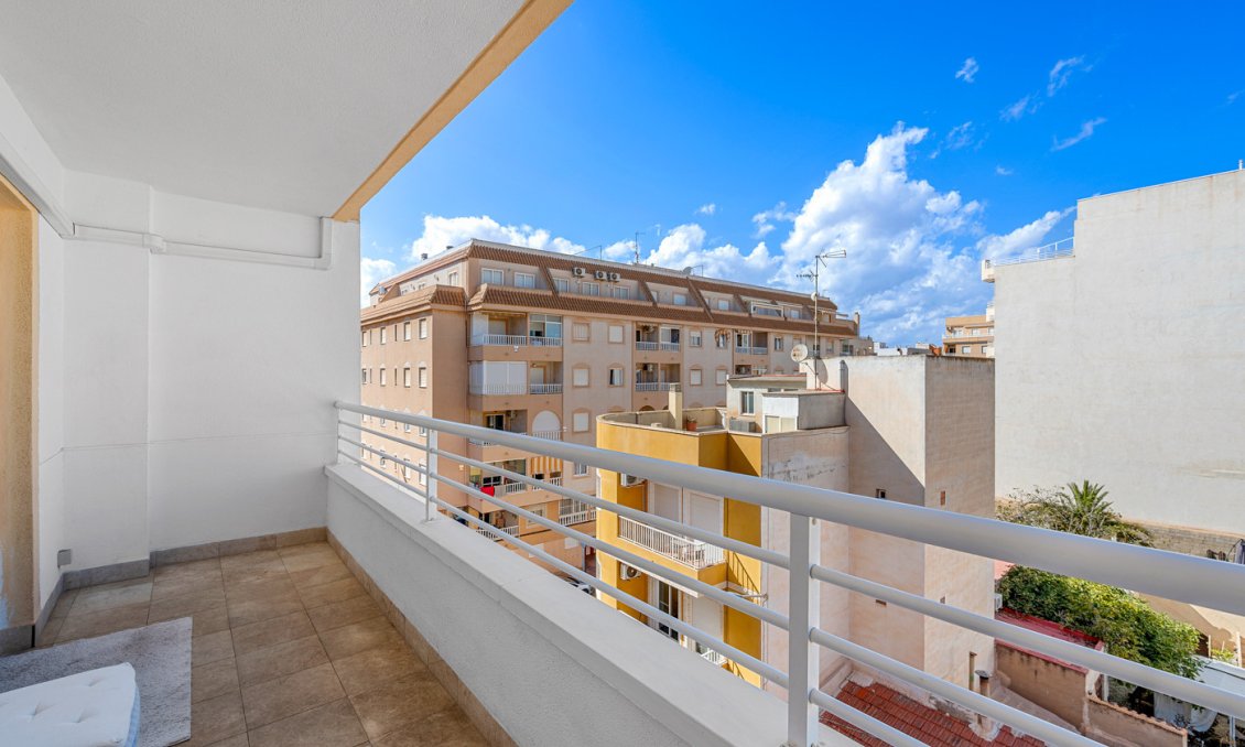 Resale - Apartment -
Torrevieja - Costa Blanca