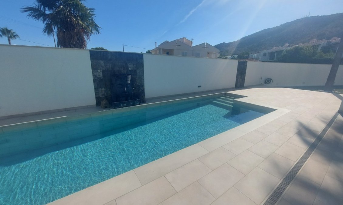 Resale - Villa -
Albir - Costa Blanca