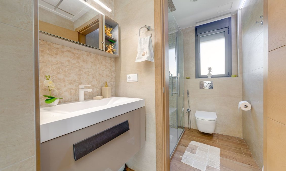 Wiederverkauf - Villa -
Torrevieja - Costa Blanca