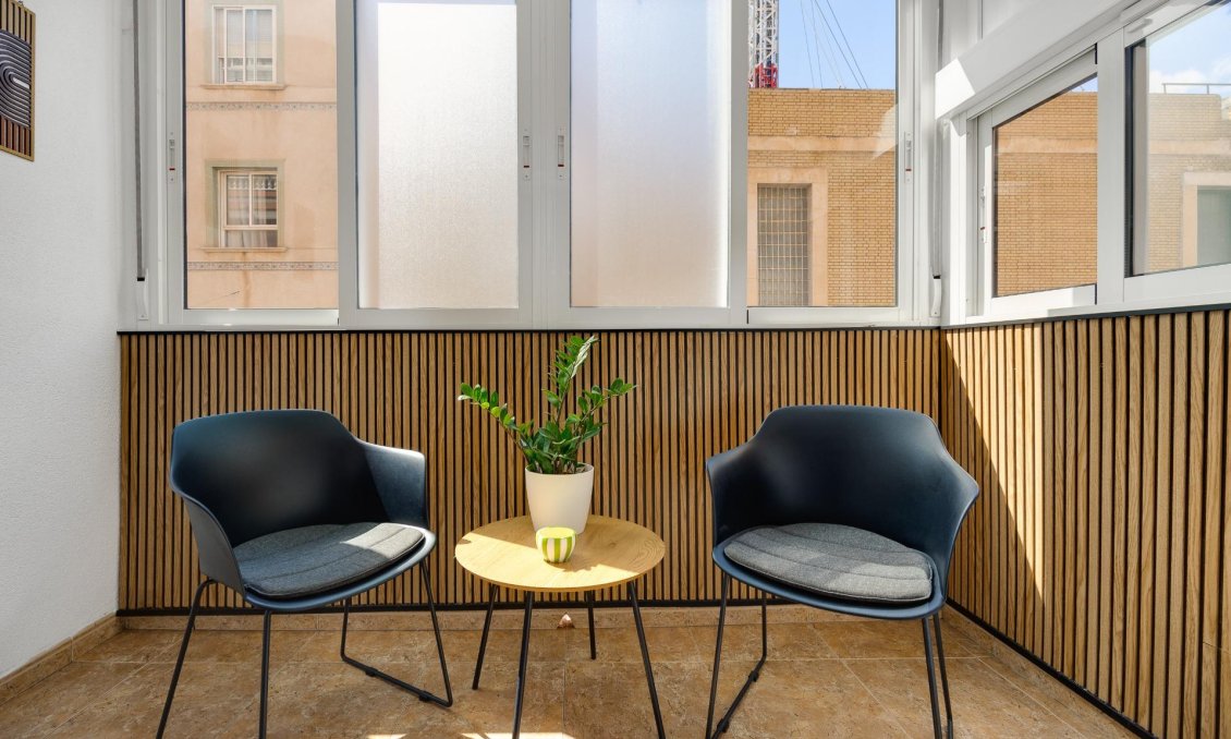 Resale - Apartment -
Torrevieja - Centro