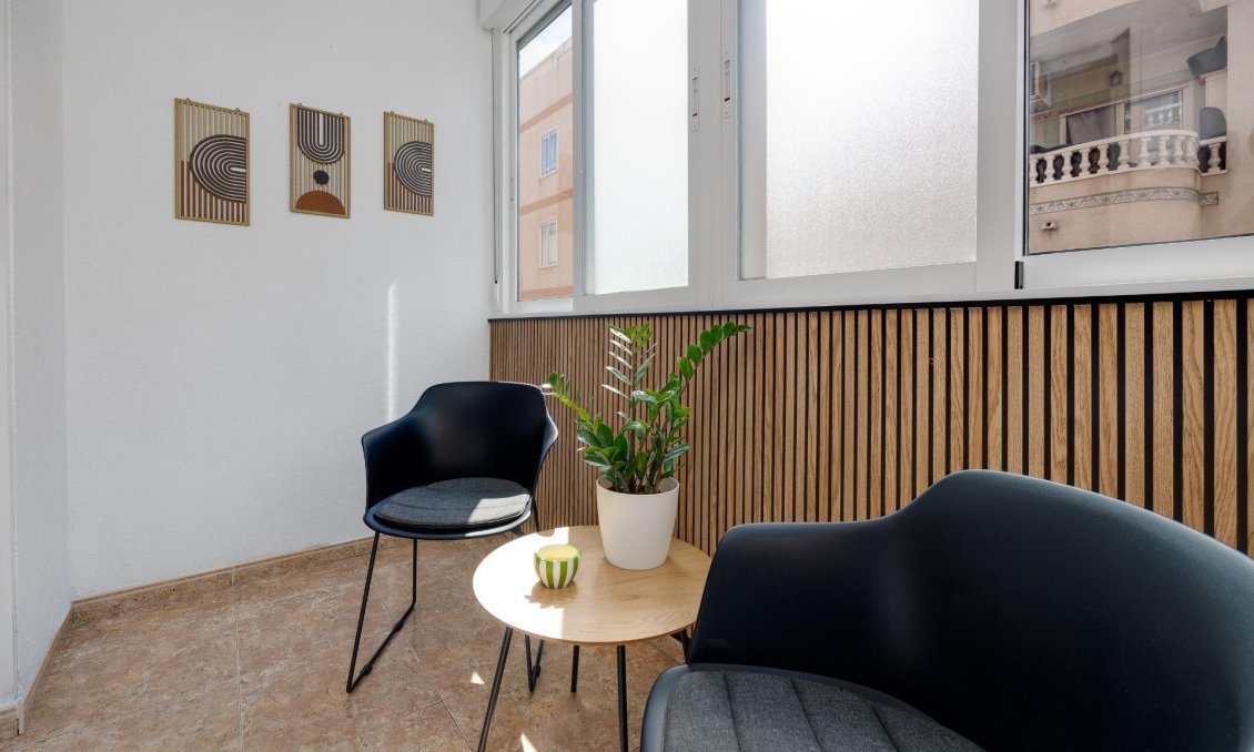 Resale - Apartment -
Torrevieja - Centro