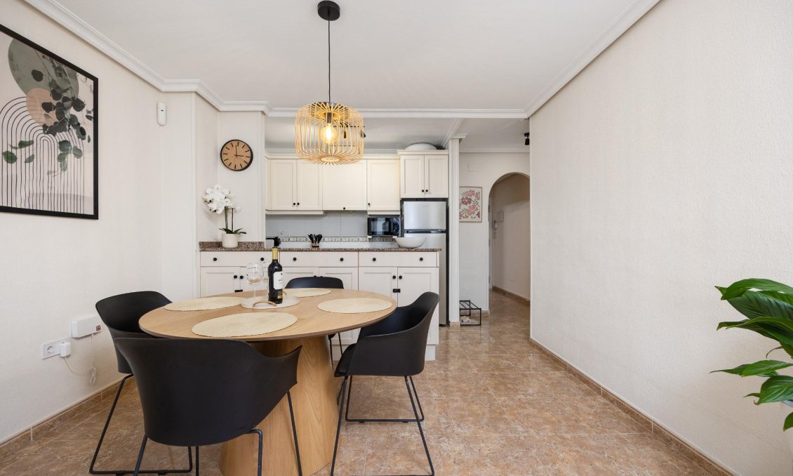 Resale - Apartment -
Torrevieja - Centro