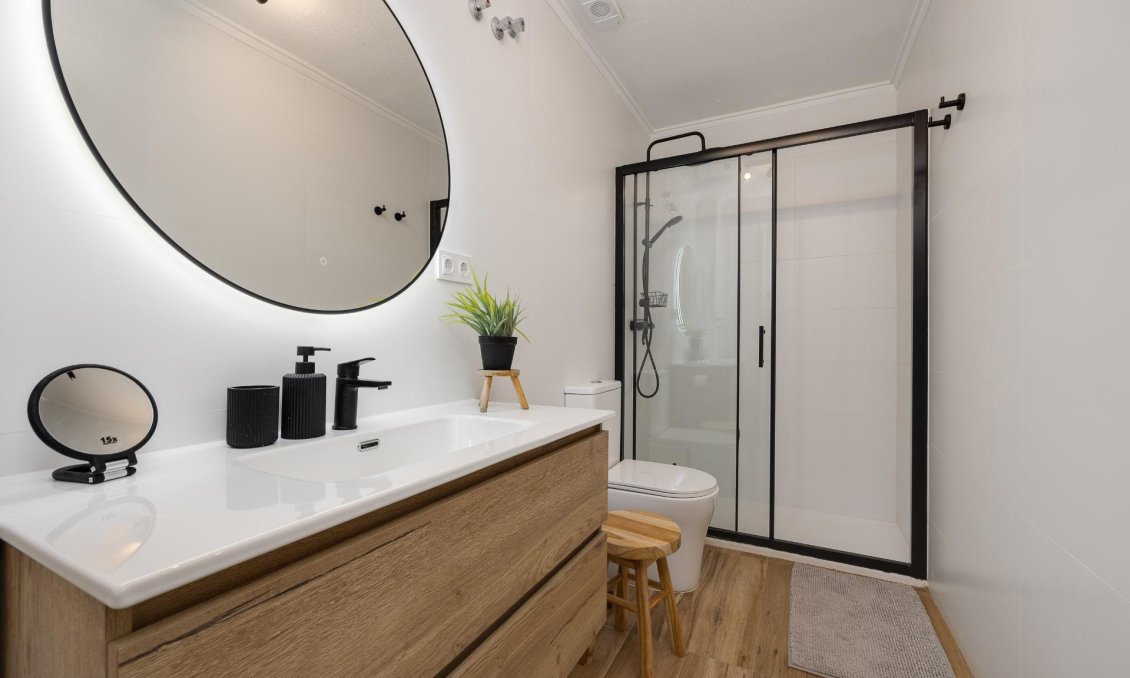 Resale - Apartment -
Torrevieja - Centro