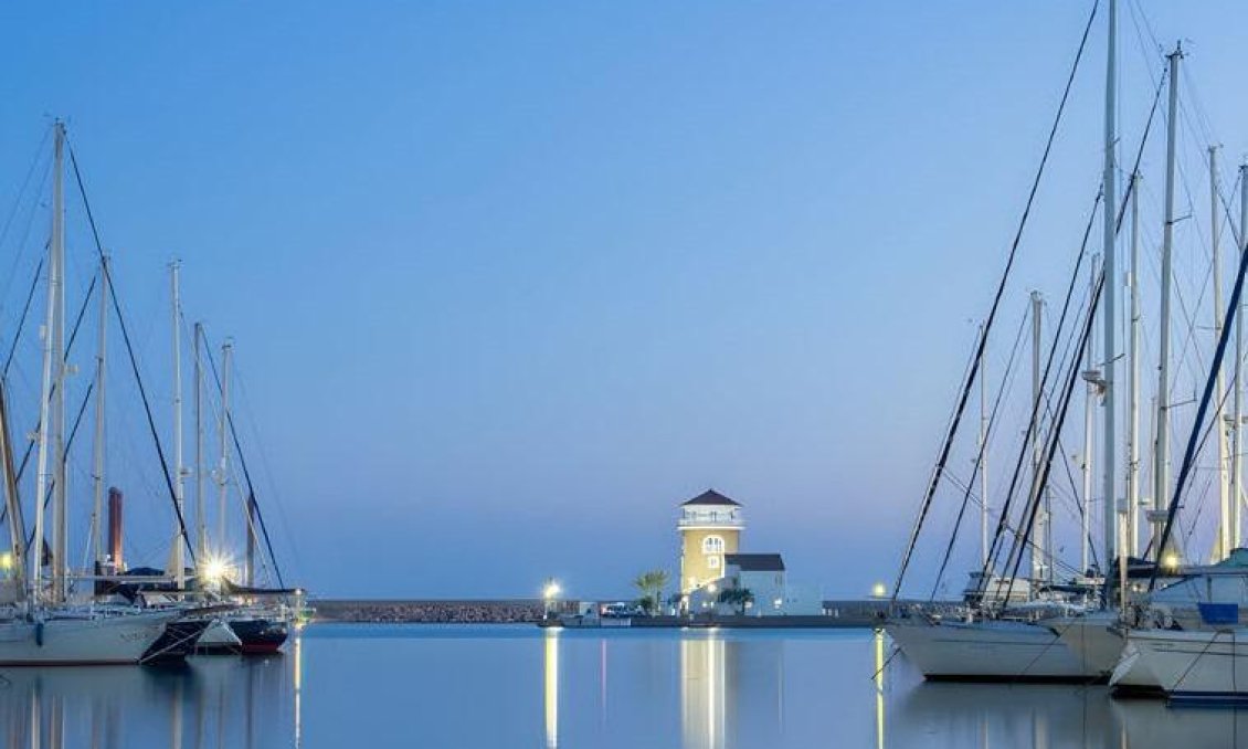 Új építésű - Apartman -
Almerimar