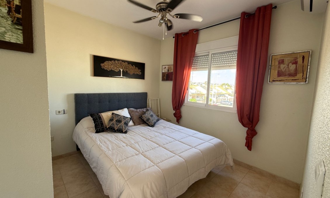 Resale - Apartment -
Orihuela - Inland