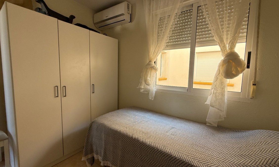 Resale - Apartment -
Orihuela - Inland