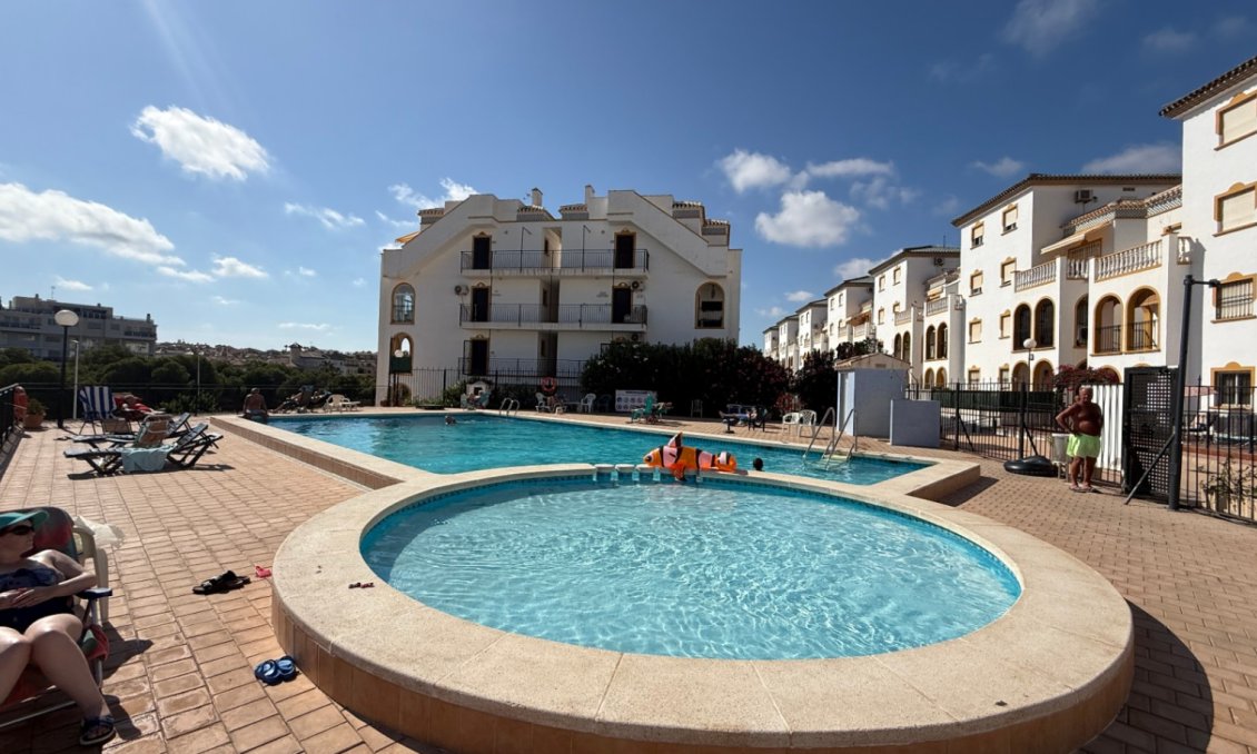 Resale - Apartment -
Orihuela - Inland