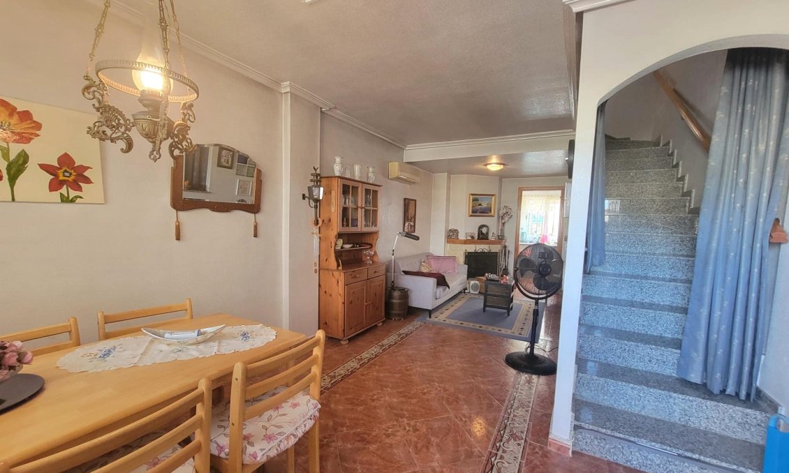 Resale - Town House -
Orihuela Costa - Playa Flamenca
