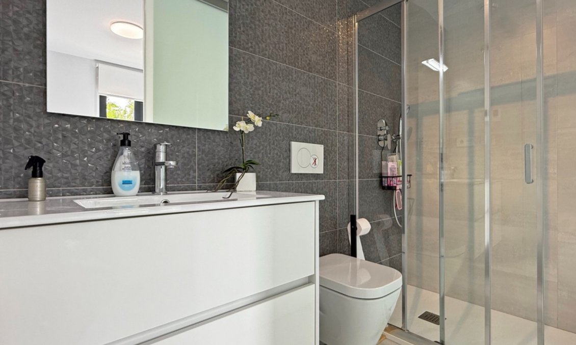 Segunda mano - Apartamento -
Orihuela Costa - Costa Blanca