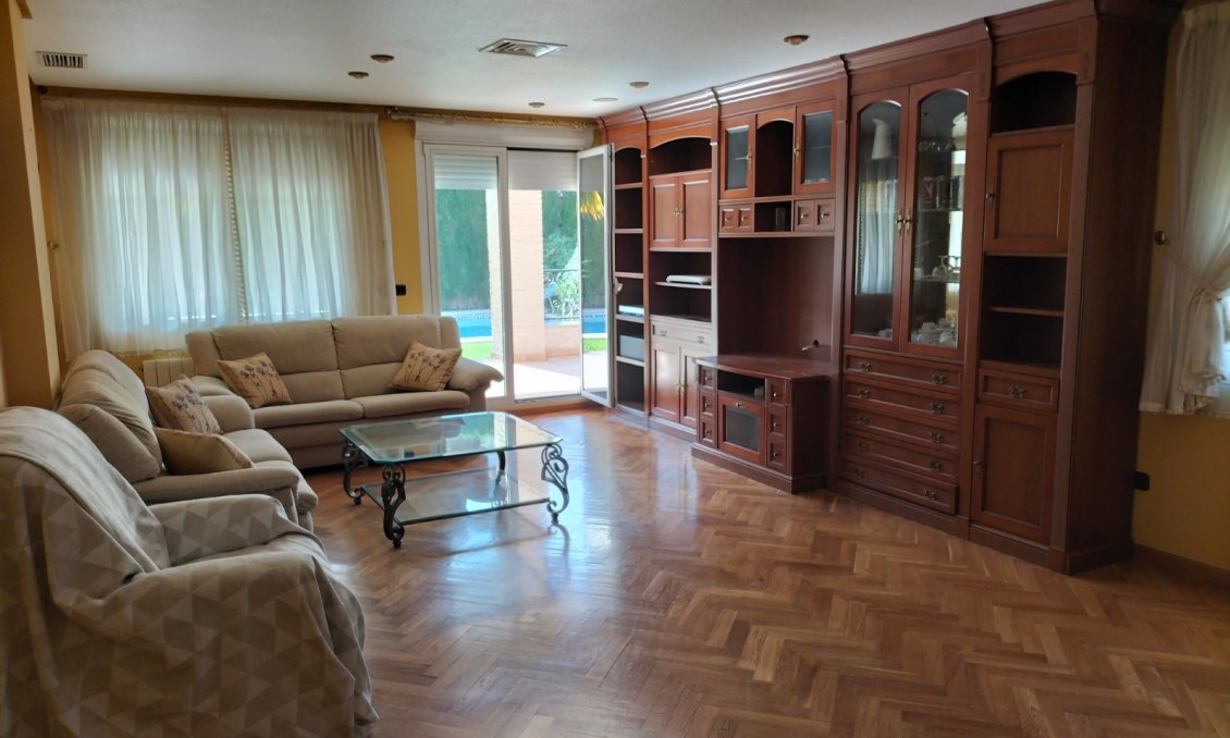 Revente - Villa -
Elda - Inland