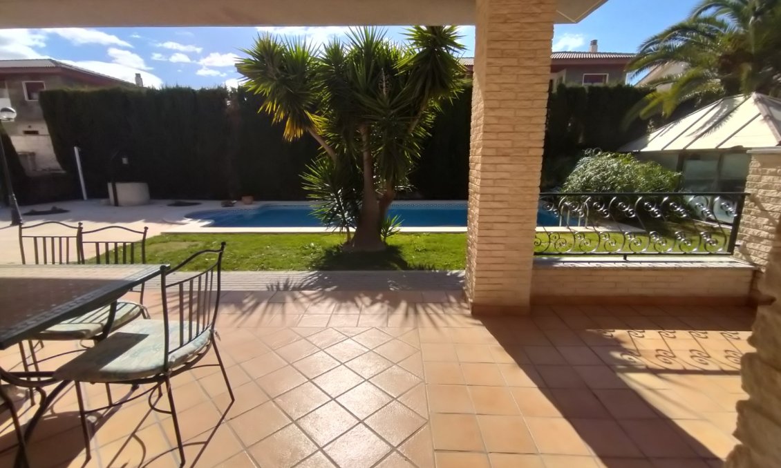 Revente - Villa -
Elda - Inland