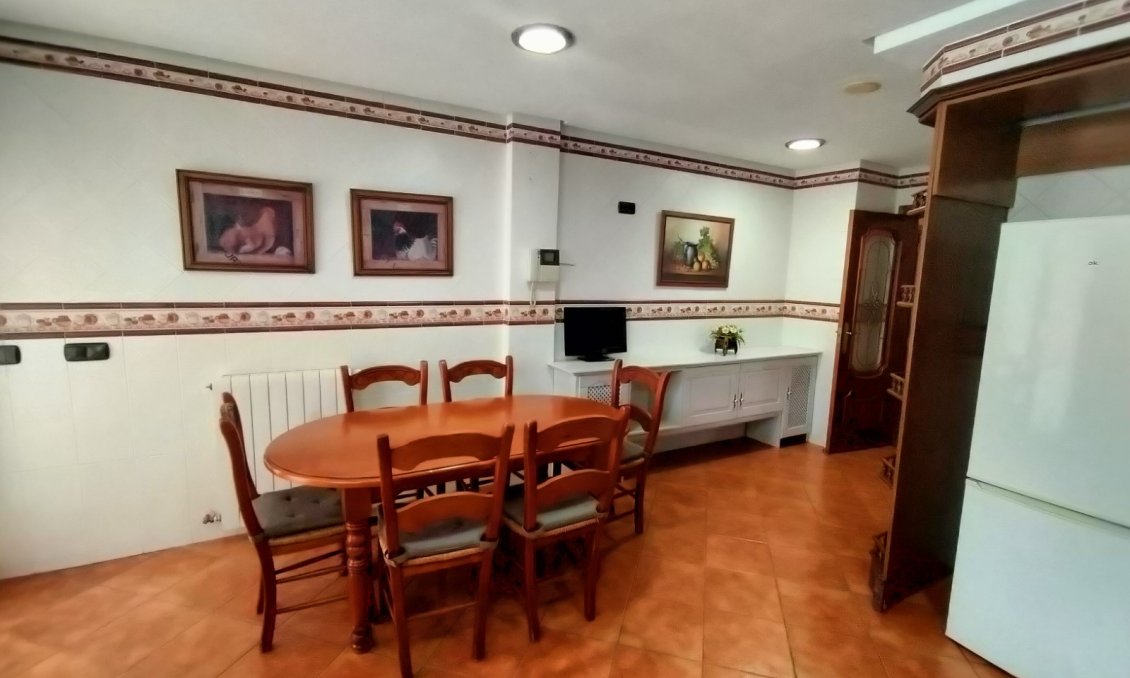 Revente - Villa -
Elda - Inland