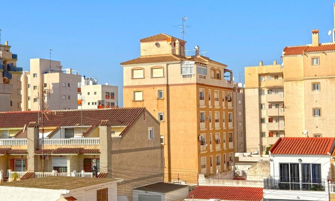 Resale - Duplex -
Torrevieja - Costa Blanca