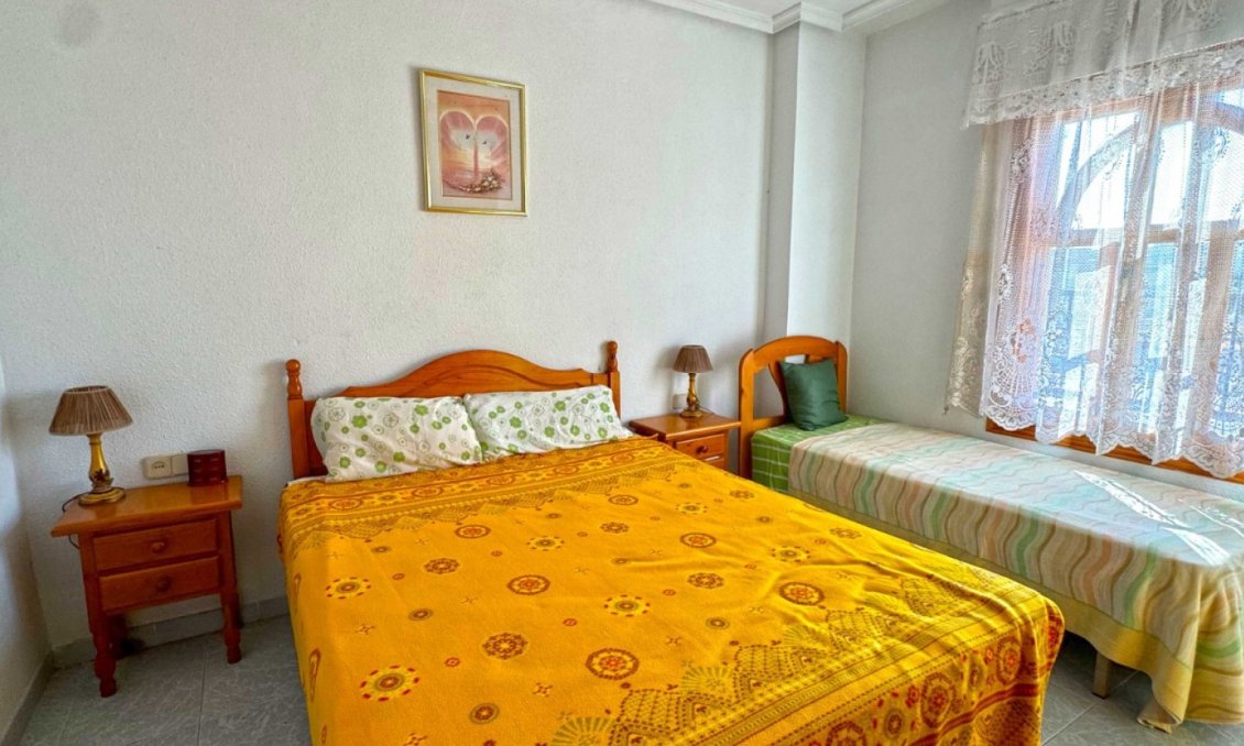 Resale - Duplex -
Torrevieja - Costa Blanca