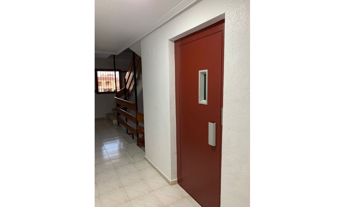 Resale - Apartment -
Torrevieja - Costa Blanca