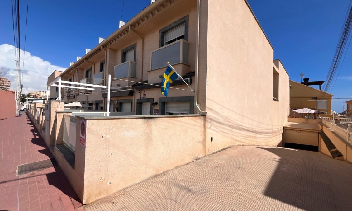 Resale - Town House -
La Mata - Costa Blanca