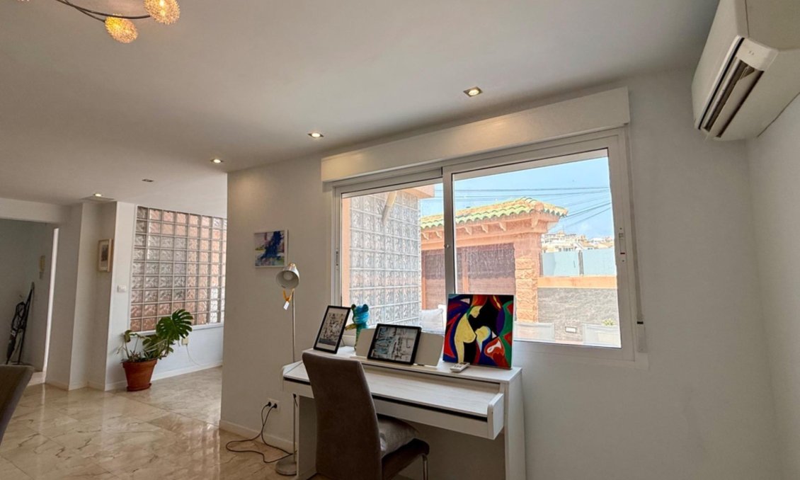 Wiederverkauf - Villa -
Torrevieja - Los Frutales