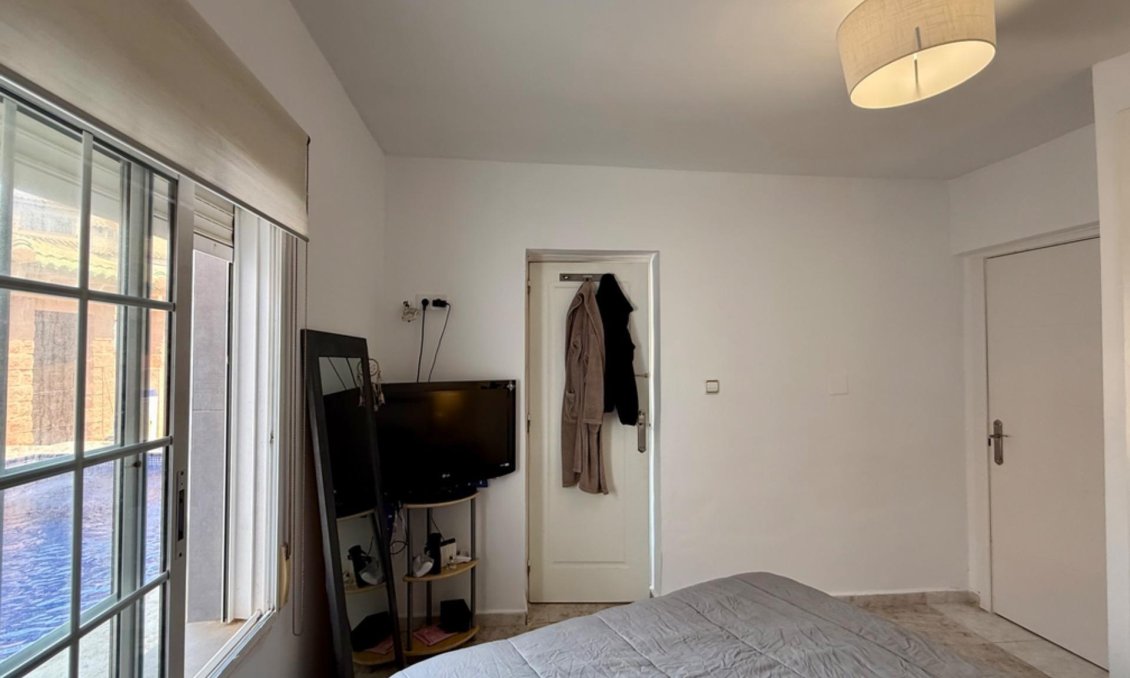 Wiederverkauf - Villa -
Torrevieja - Los Frutales