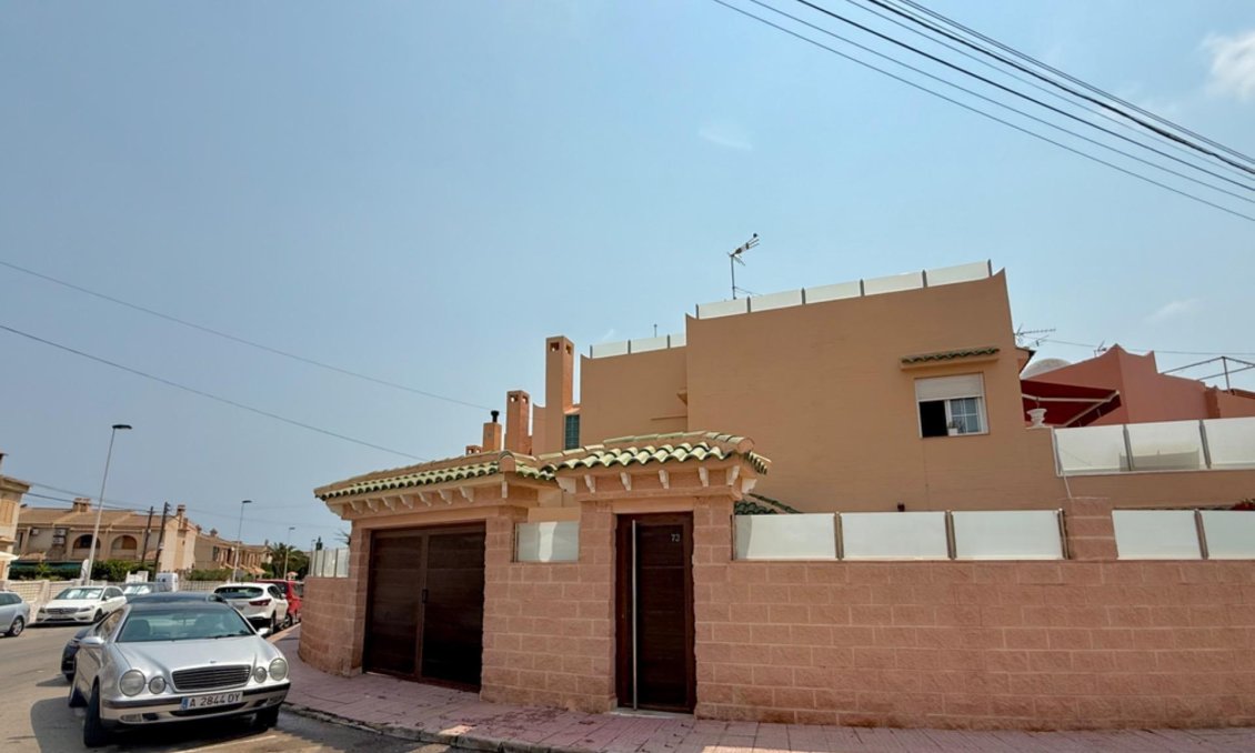 Wiederverkauf - Villa -
Torrevieja - Los Frutales