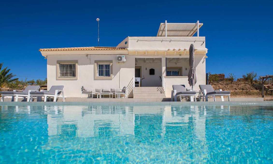 Wiederverkauf - Villa -
Pinoso - Inland