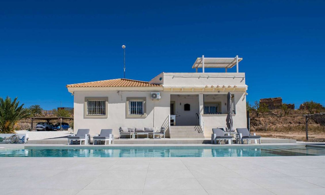 Wiederverkauf - Villa -
Pinoso - Inland