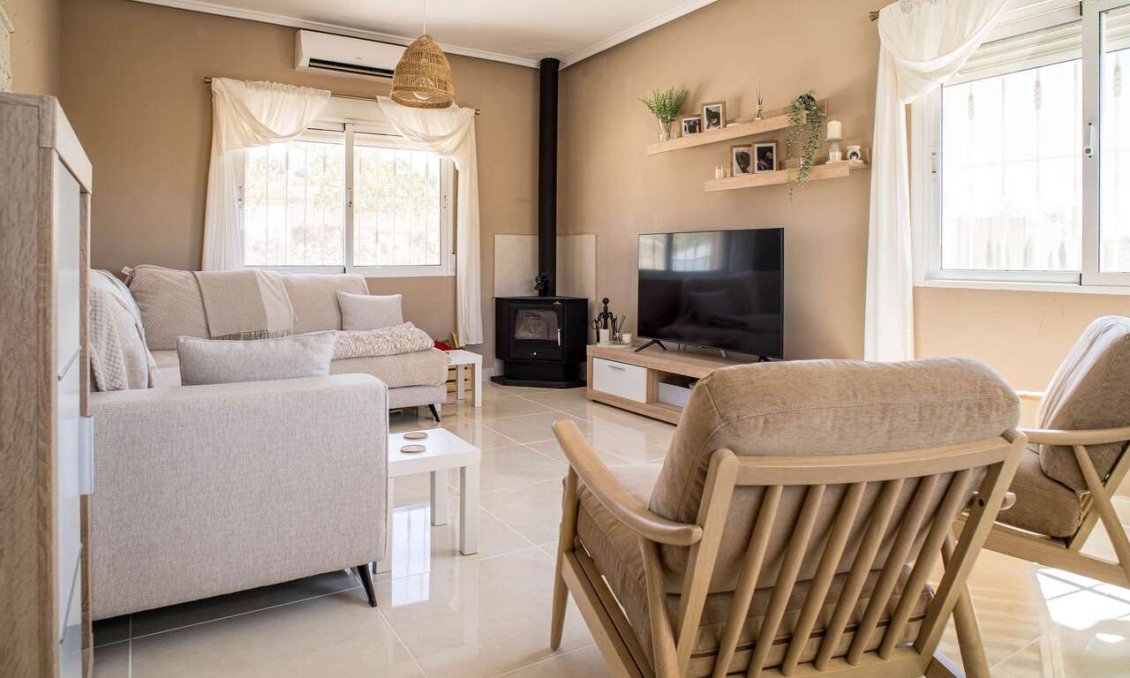 Wiederverkauf - Villa -
Pinoso - Inland