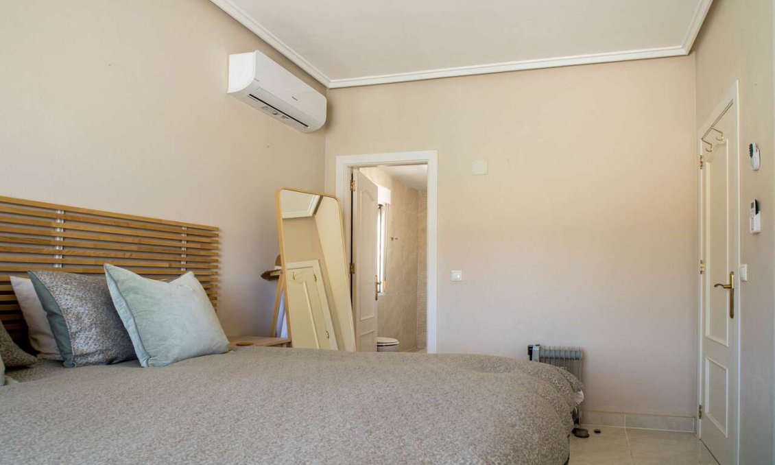 Wiederverkauf - Villa -
Pinoso - Inland