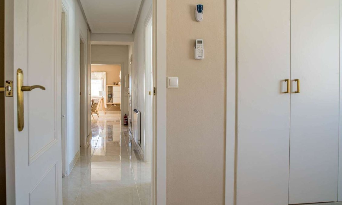 Wiederverkauf - Villa -
Pinoso - Inland