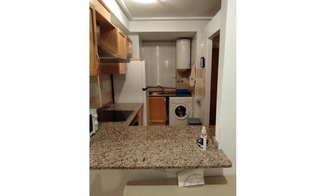 Resale - Apartment -
Torrevieja - Parque Acuático - Sector 25
