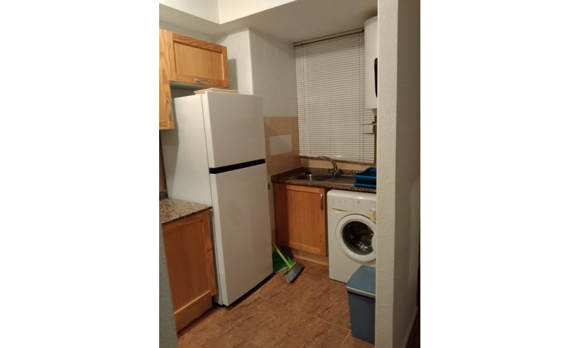 Resale - Apartment -
Torrevieja - Parque Acuático - Sector 25