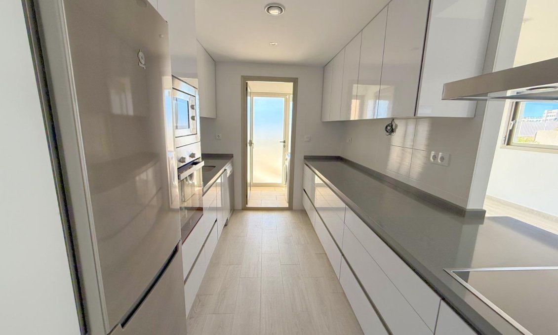 Resale - Apartment -
Orihuela Costa - La Zenia