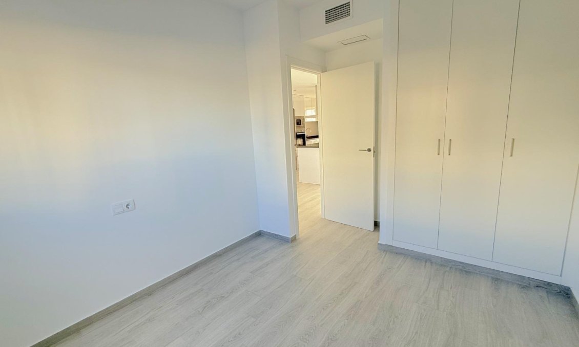 Resale - Apartment -
Orihuela Costa - La Zenia