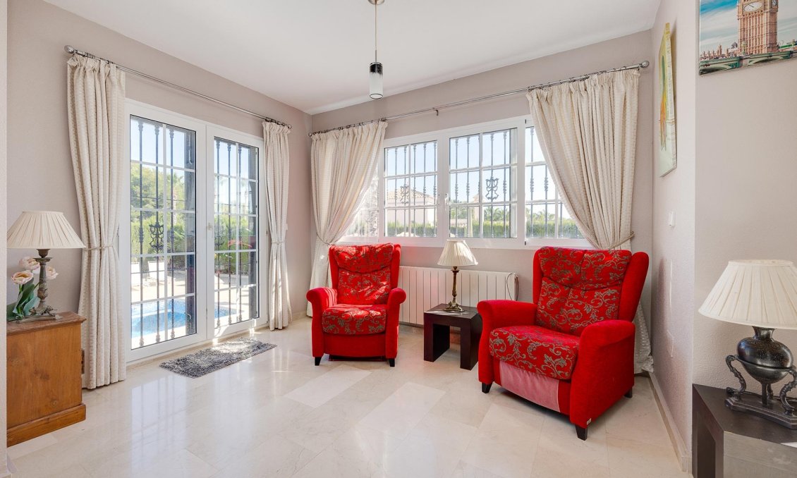 Revente - Villa -
Orihuela Costa - Costa Blanca