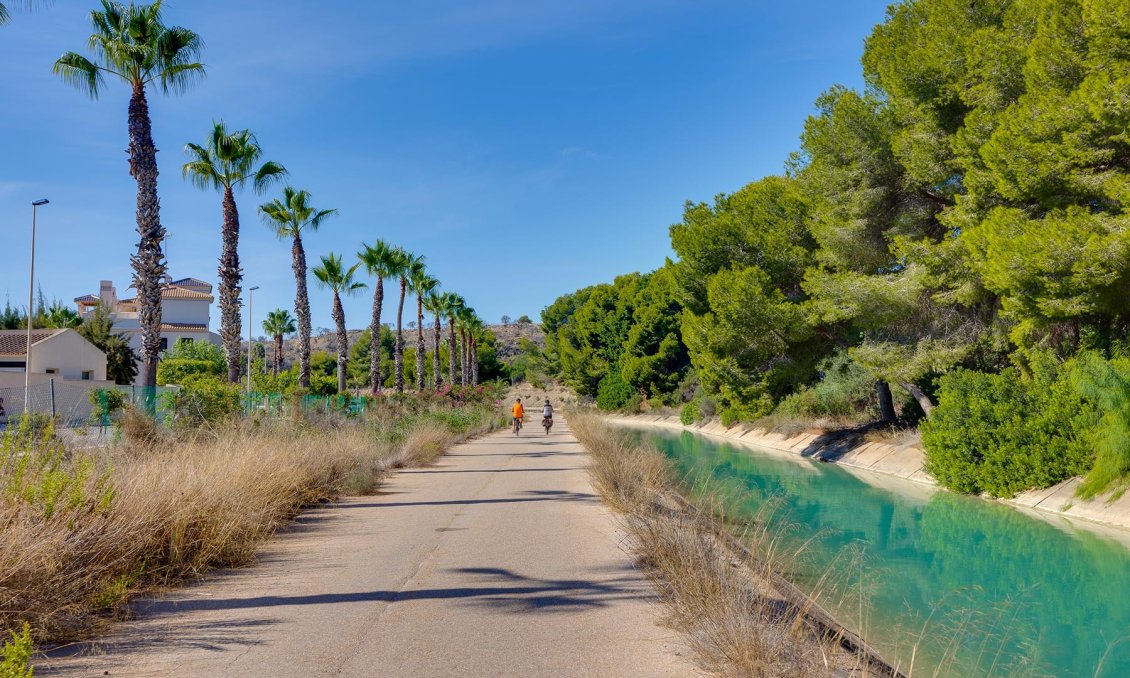 Revente - Villa -
Orihuela Costa - Costa Blanca